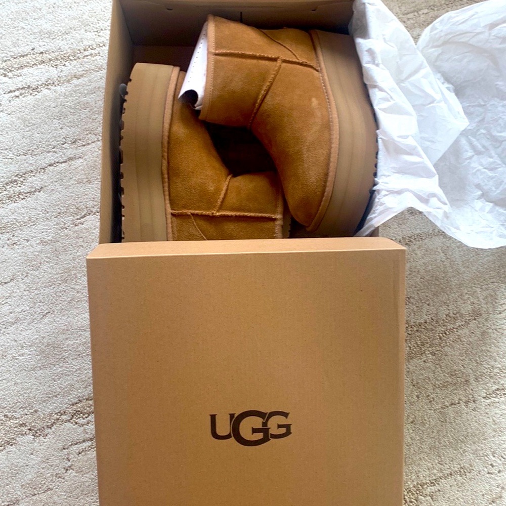 UGG Classic Mini Platform 7
